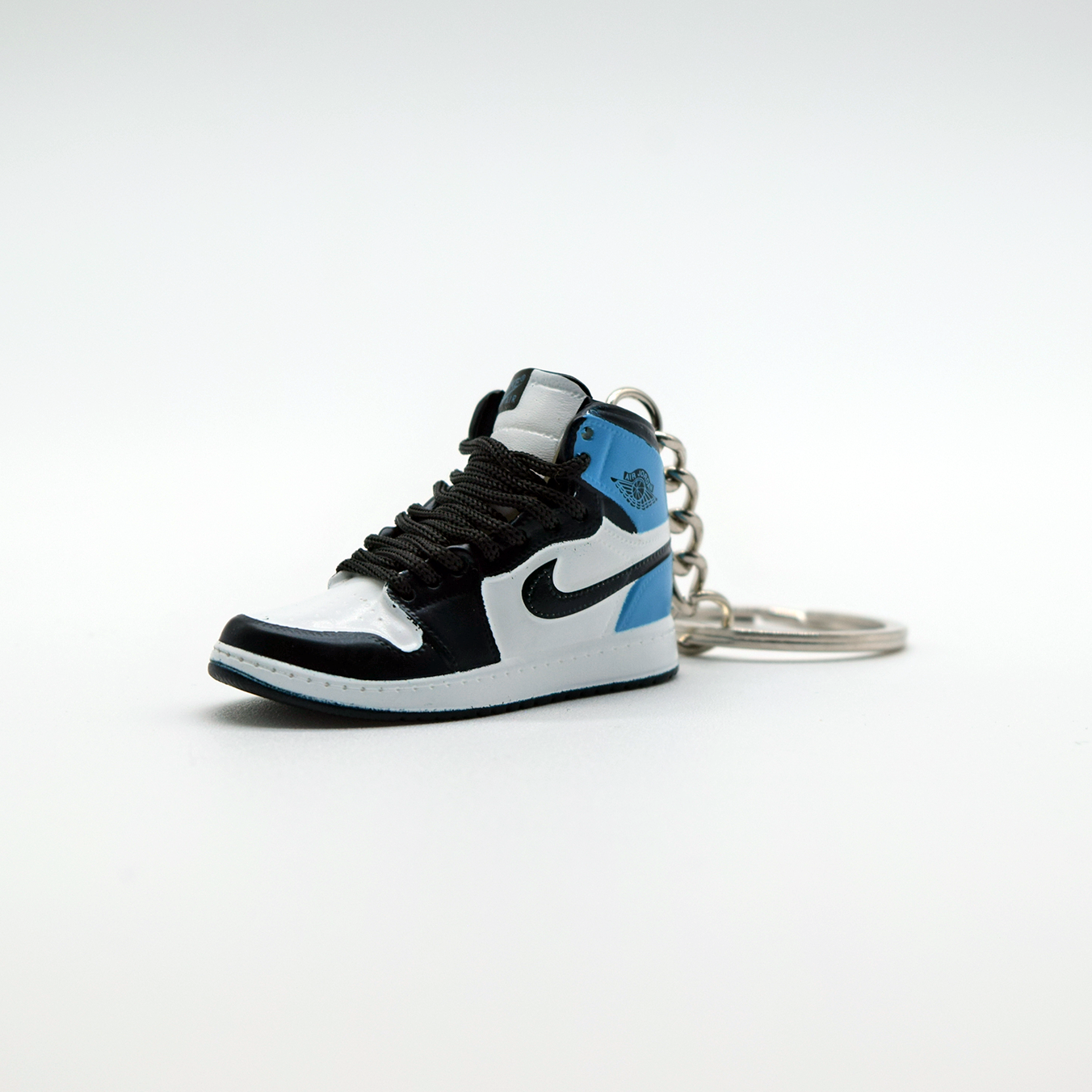New Sneakerhead AJ1 UNC Toe - Keychain.