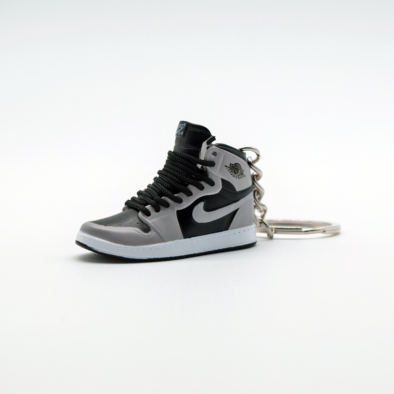 New Sneakerhead AJ1 Shadow 2.0 - Keychain.